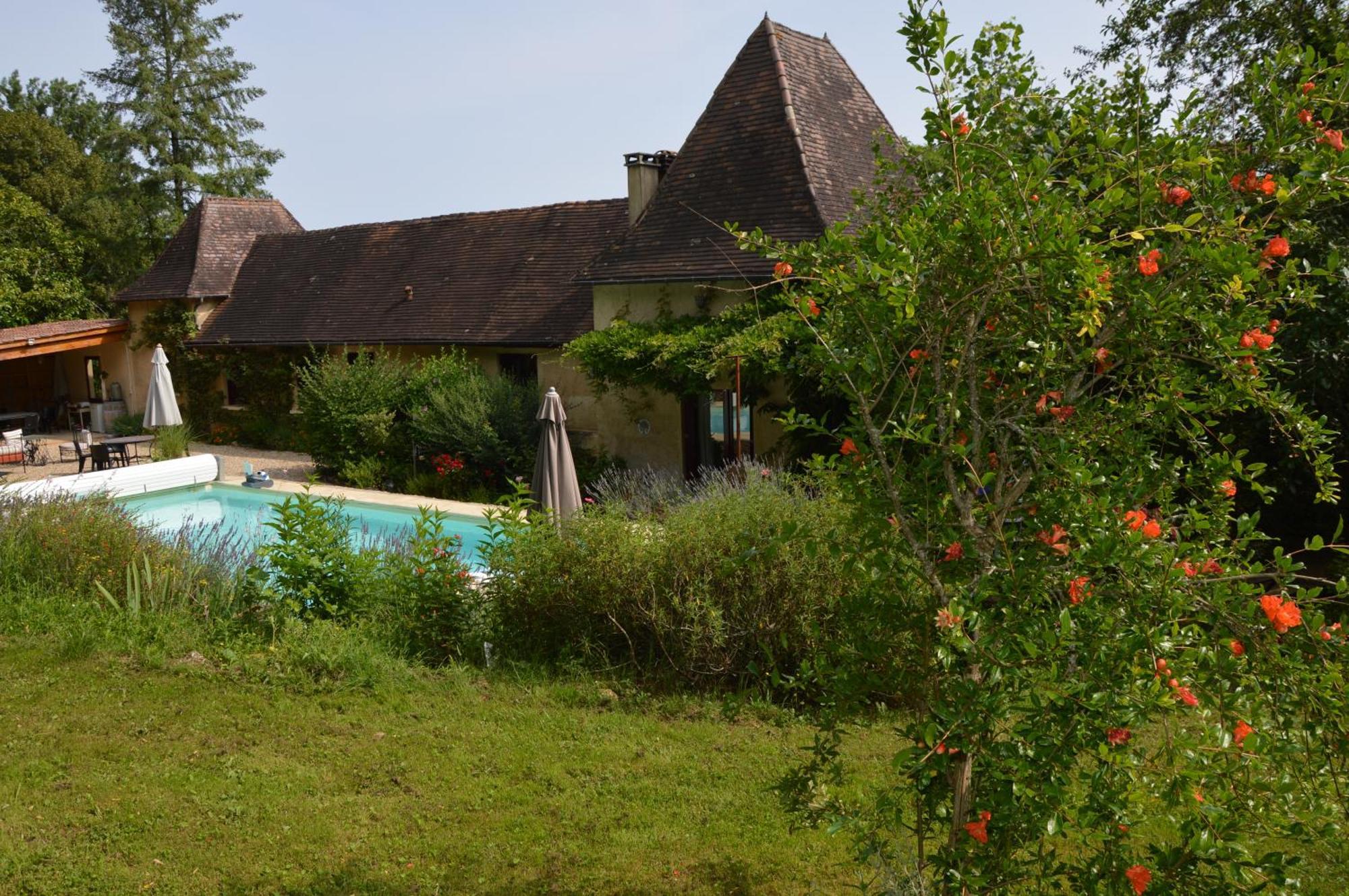 Les Deux Tours Bed & Breakfast Siorac-en-Périgord Екстериор снимка