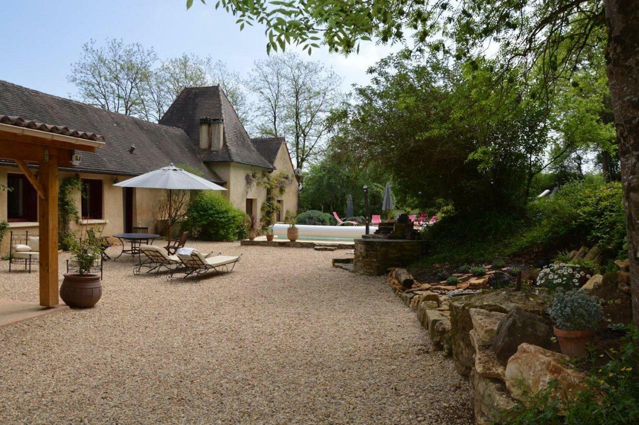 Les Deux Tours Bed & Breakfast Siorac-en-Périgord Екстериор снимка